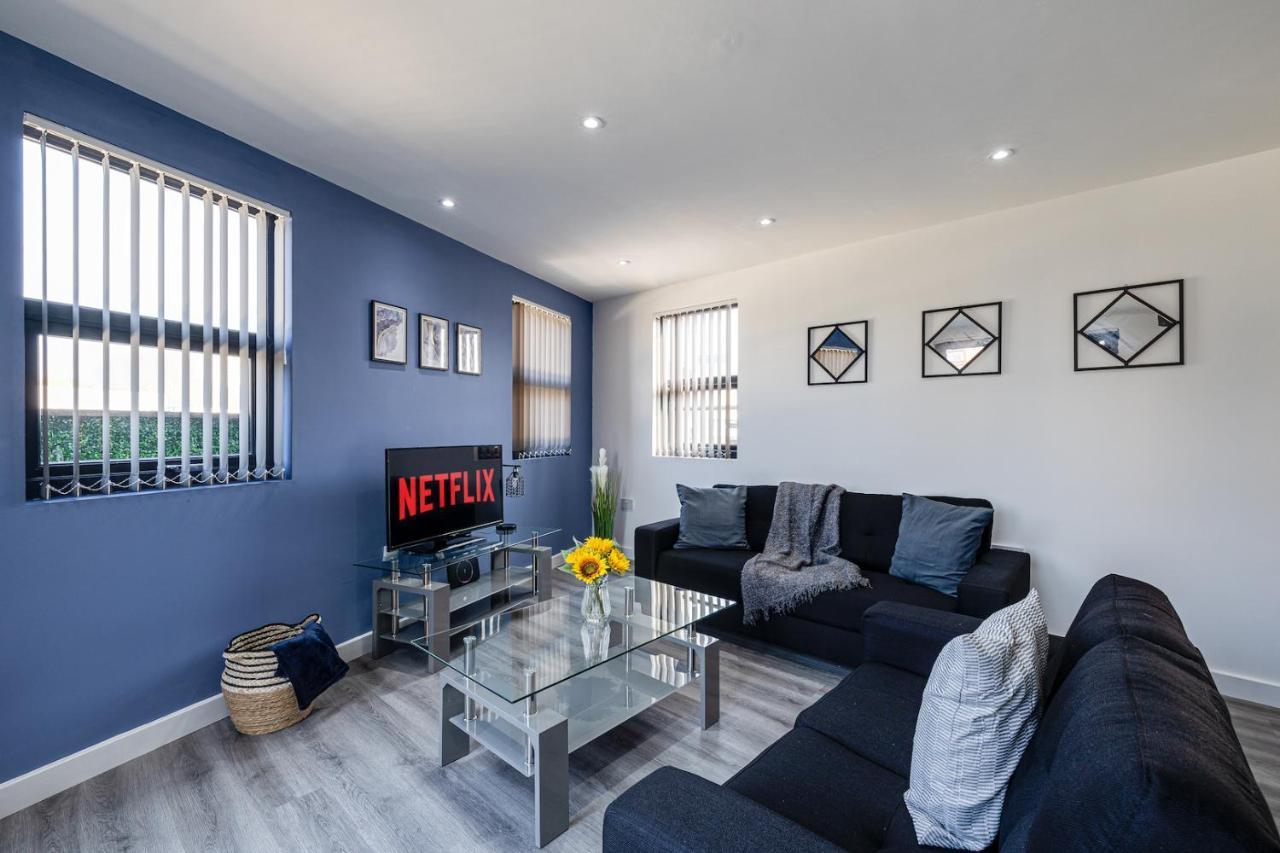 Top Floor Apartment With Private Balcony In Stockport Centre By Hass Haus Екстериор снимка