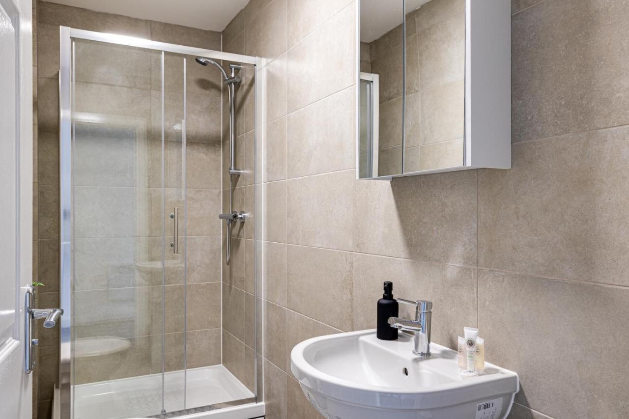 Top Floor Apartment With Private Balcony In Stockport Centre By Hass Haus Екстериор снимка
