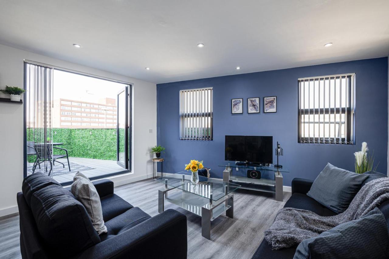 Top Floor Apartment With Private Balcony In Stockport Centre By Hass Haus Екстериор снимка