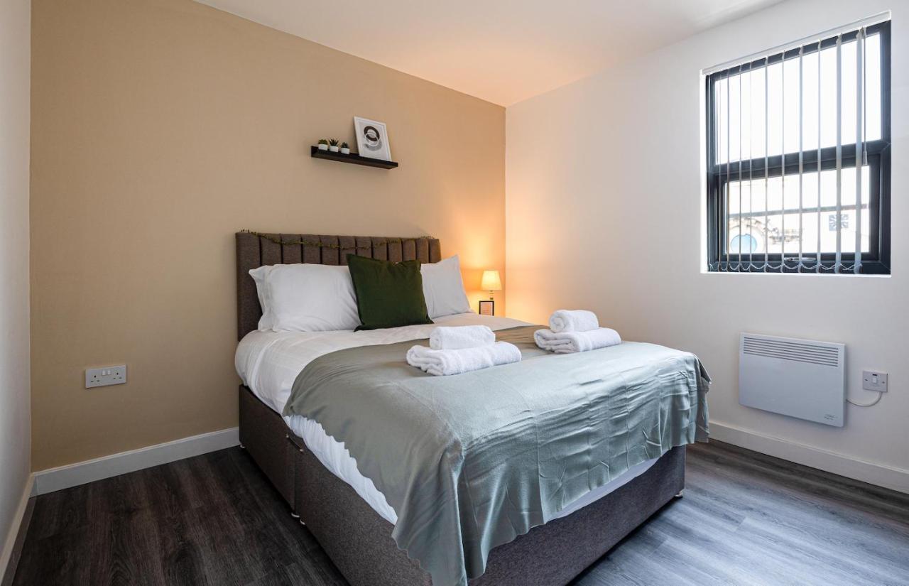 Top Floor Apartment With Private Balcony In Stockport Centre By Hass Haus Екстериор снимка