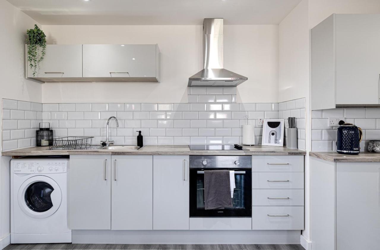 Top Floor Apartment With Private Balcony In Stockport Centre By Hass Haus Екстериор снимка